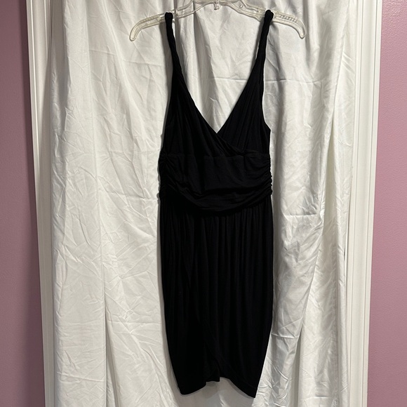 Guess Elegant Black Mini Dress - Picture 1 of 7